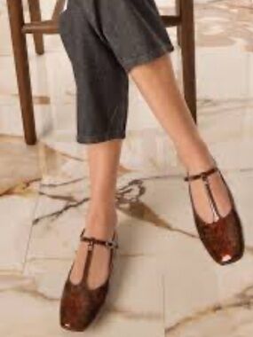 Franco Sarto Marylee Tortoise Patent T Strap Flats Size 8.5